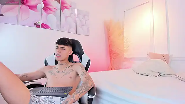 Tommy_valverde Webcamshow