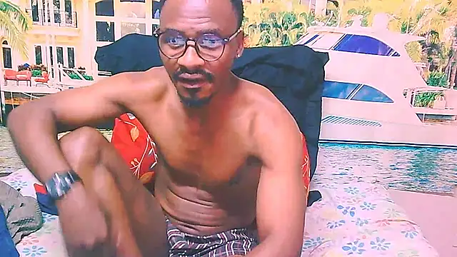 Chat +18 de EbonyTiger69 ao vivo