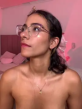 Chat +18 de elegant__rouse ao vivo