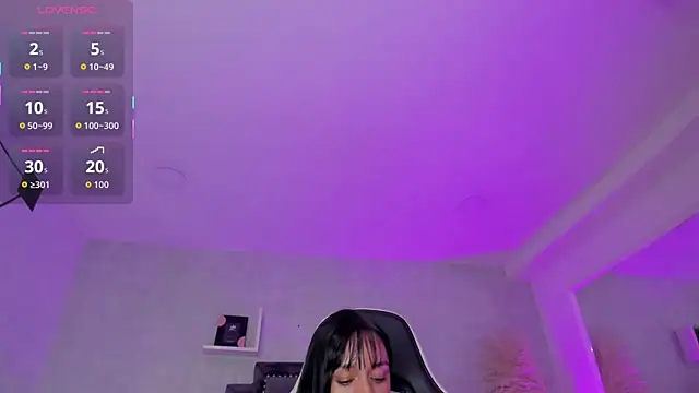 EmiliaRose_'s Live XXX Chat