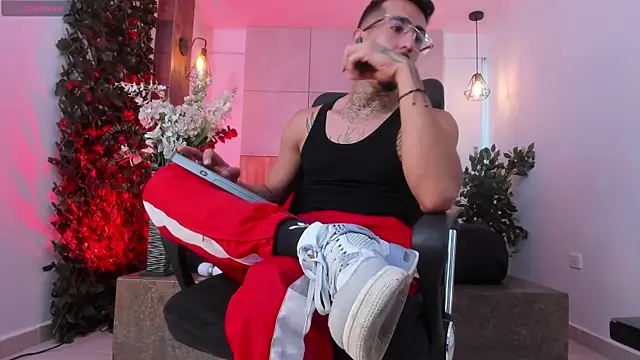 Онлайн чат XXX Donovan_Desmond