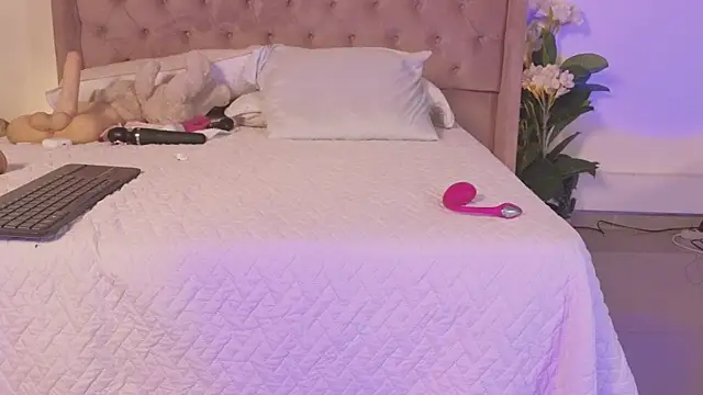 _Linoshka_1 Chat XXX in diretta