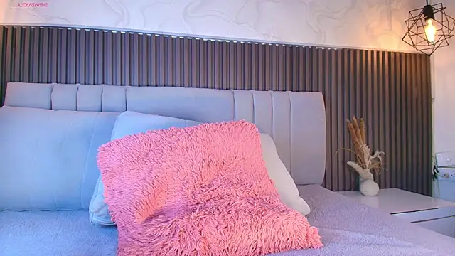 SHANONCLARK Live XXX-chat