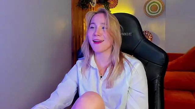 Živý XXX chat ElaraVoltage