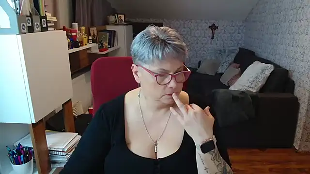 bigtits4you Live XXX-chat