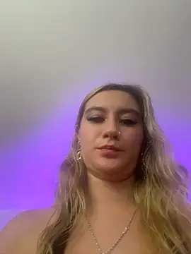XXX chat uživo modela MaryDeniro