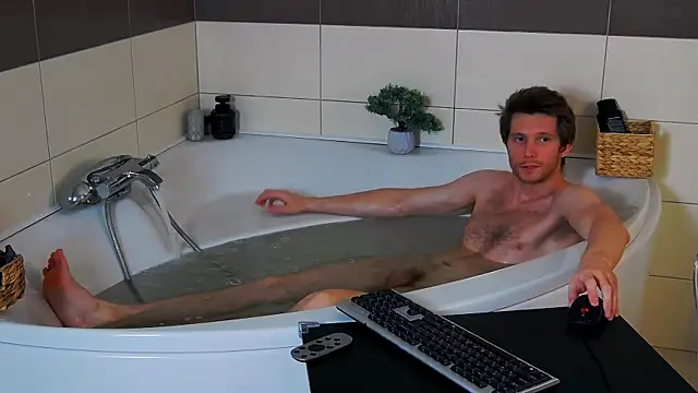 Eddie_Baker – Kamerová šou