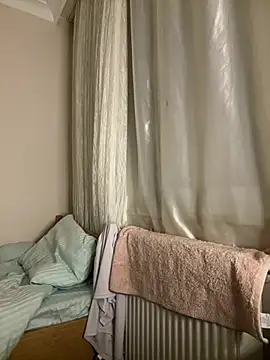 Tanidikbirii 在線直播表演