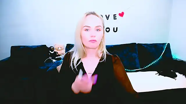 LiluMoon__ লাইভ XXX চ্যাট