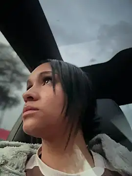 Isabella-Teen Obrolan Langsung XXX