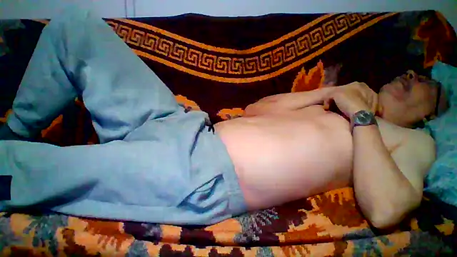 loverboyxxx69 Adlı Modelin Canlı XXX Sohbeti