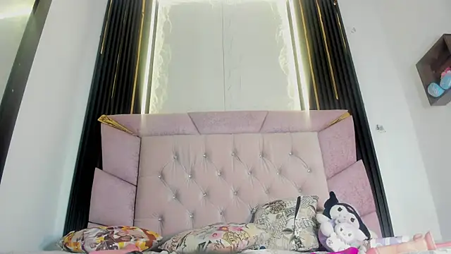 Scarlett_Montclair's Webcam Show