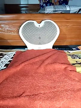 Zu_naa: απευθείας συνομιλία ΧΧΧ