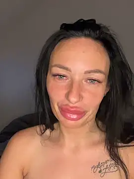 SaraHotDiamond_xoxo 在線直播表演