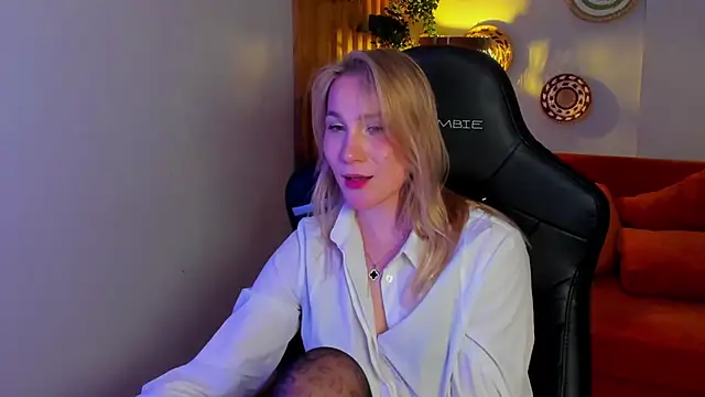 Chat XXX ao vivo de ElaraVoltage