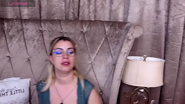 Czat XXX na żywo – BustyGizelle