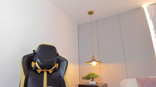 lena_jhonsのライブXXXチャット