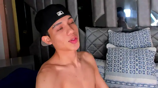 Онлайн чат XXX Sebax_Young