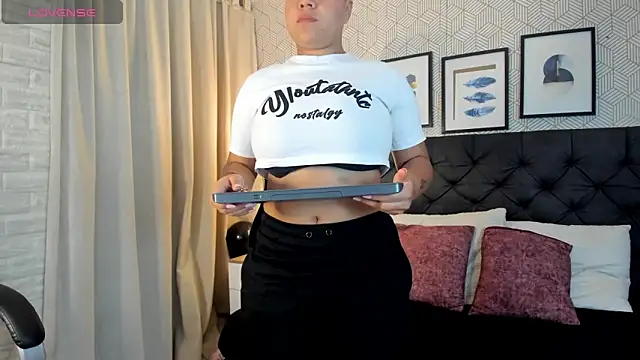 دردشة sophie__blare الجنسية المباشرة