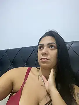 Chat +18 de Nini_ ao vivo