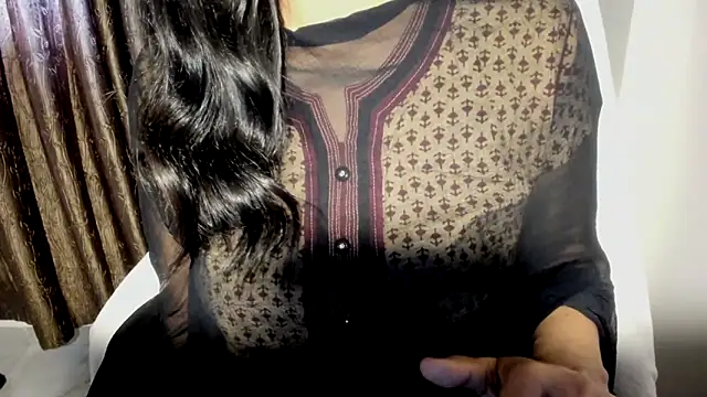 دردشة TheShyGirl_ الجنسية المباشرة