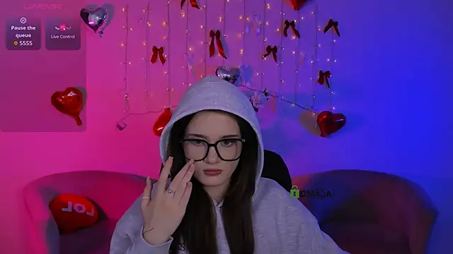 liana_kisses Adlı Modelin Canlı XXX Sohbeti