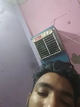 Show modela ItsPlayboy031 na web-kameri