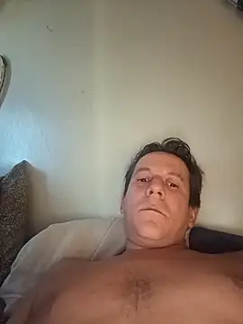 Pornoforpyros' Live XXX Chat