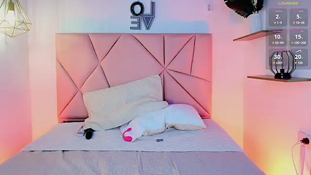 Онлайн чат XXX mia_jonnes18