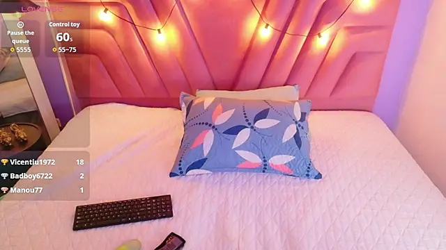 cattaleeyaa Adlı Modelin Canlı XXX Sohbeti