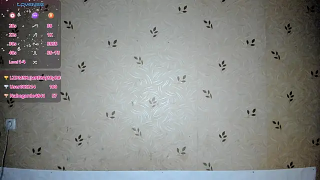 XXX chat uživo modela NicoleDaviss