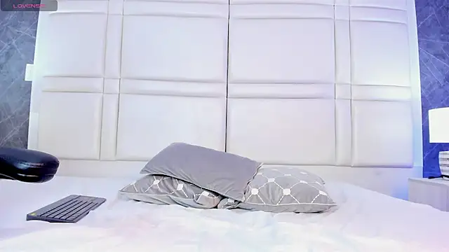 Chloee_Hill: απευθείας συνομιλία ΧΧΧ