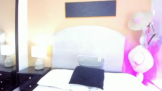 XXX chat uživo modela SarahBleer