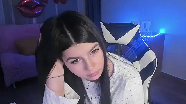 Chat XXX Live KisaModel