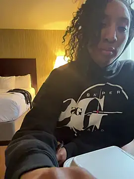 LeBimbo: вебкам-шоу