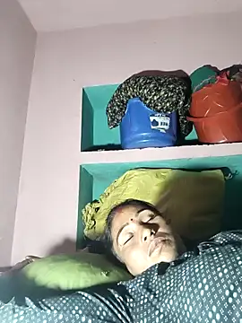 lodhi8080's Live XXX Chat