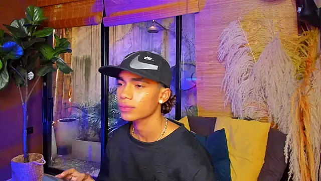 عرض كام AlanCutee