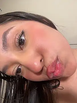 MiaCamille_'s Live XXX Chat