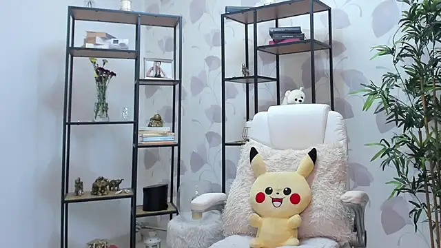 Smileyelyourgf Live XXX-Chat