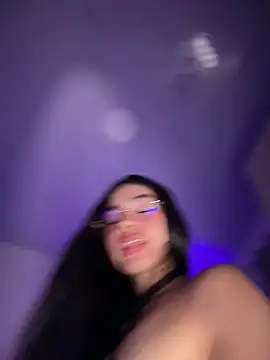 Eveliin_ruiz 现场XXX聊天