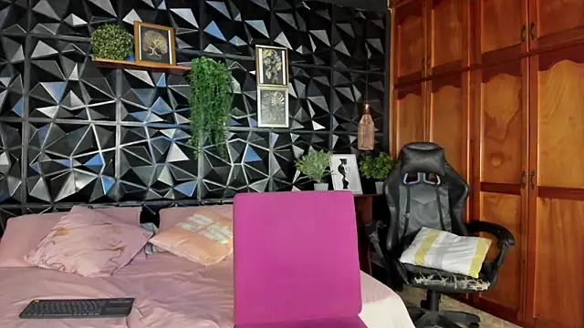 Pokazy przed kamerką – elliot_colton