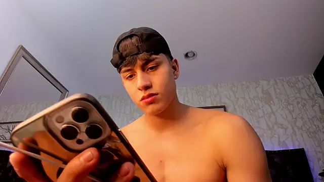 Chat XXX en directo de Lander_Cruz