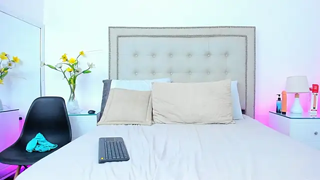 Živý XXX chat Paulynavera