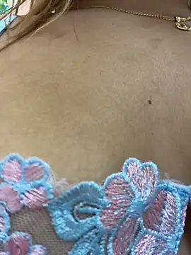 AngelBlushXXX: онлайн-секс-чат