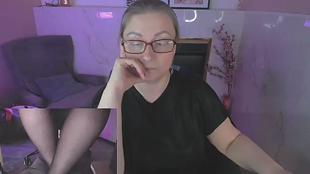 Chat +18 de Alexandra_Kind ao vivo