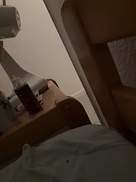 hadrie69 Show in webcam