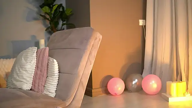 ClassyKatyy live XXX chat