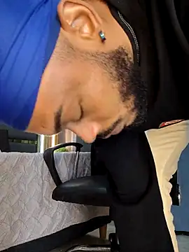 Chat XXX ao vivo de Oliver_bigblack_cock