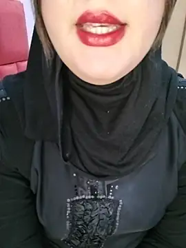 Rawya-34 – Naživo XXX chat