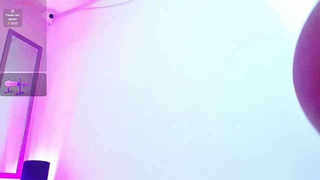 Živý XXX chat ElisabethMassey